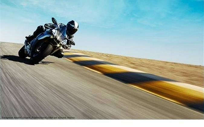 2015 Yamaha Motor Corp., USA YZF-R1M
