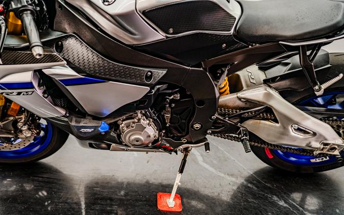 2015 Yamaha Motor Corp., USA YZF-R1M