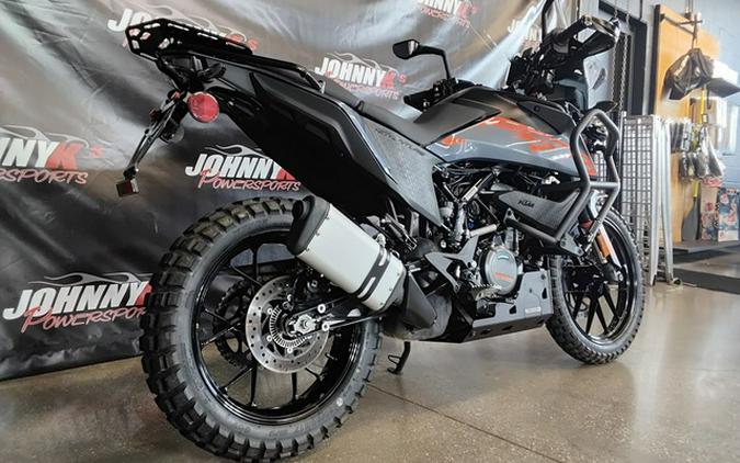 2022 KTM Adventure 390