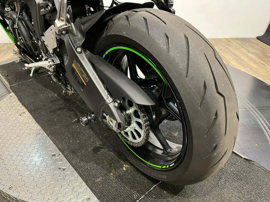 2025 Kawasaki Ninja® ZX™-6R KRT Edition