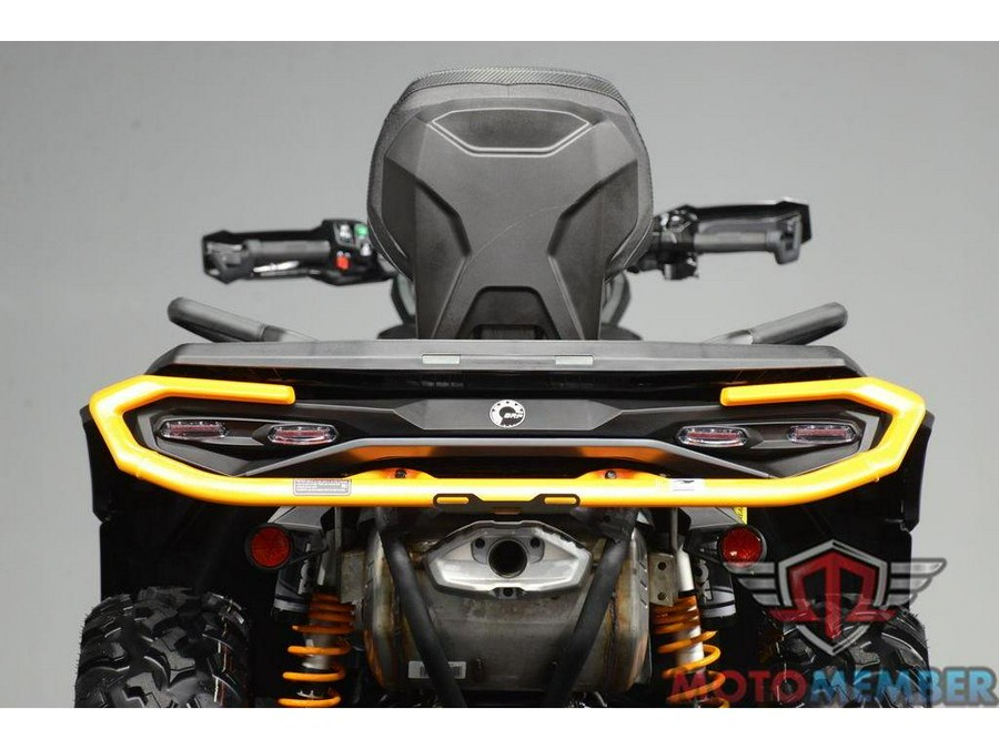 2026 Can-Am Outlander MAX XT-P 1000R Mineral Grey & Orange Crush