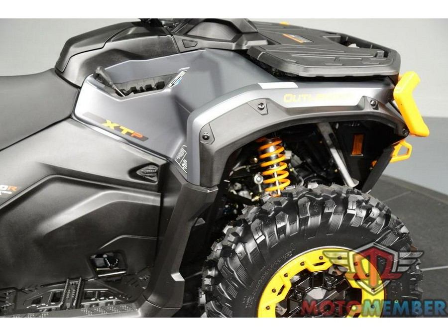 2026 Can-Am Outlander MAX XT-P 1000R Mineral Grey & Orange Crush