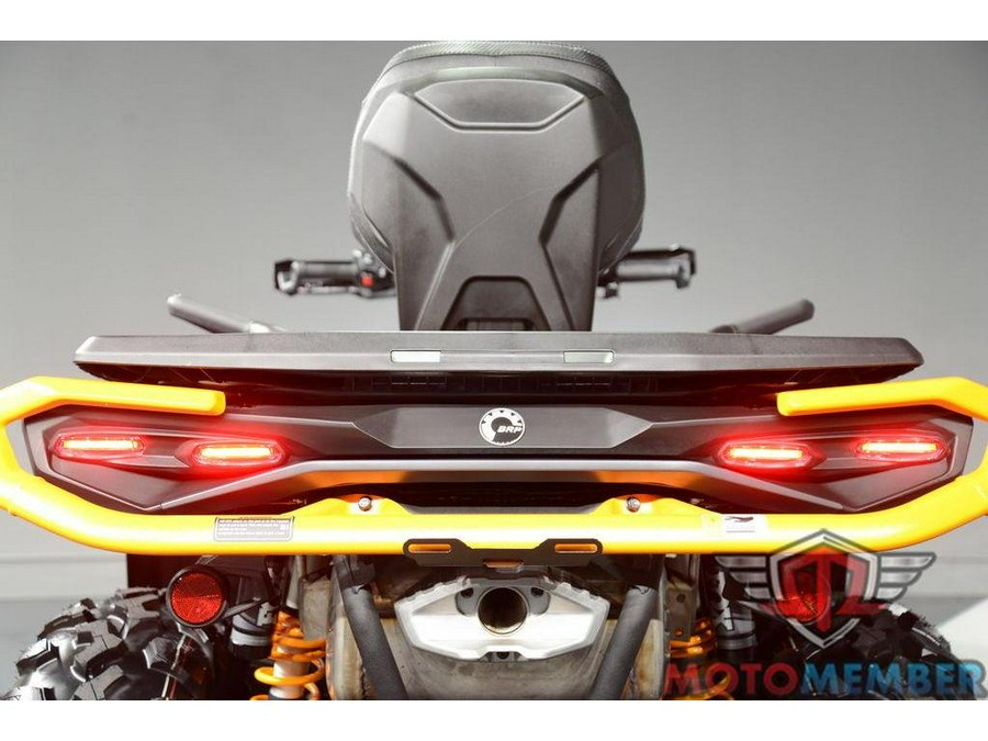 2026 Can-Am Outlander MAX XT-P 1000R Mineral Grey & Orange Crush