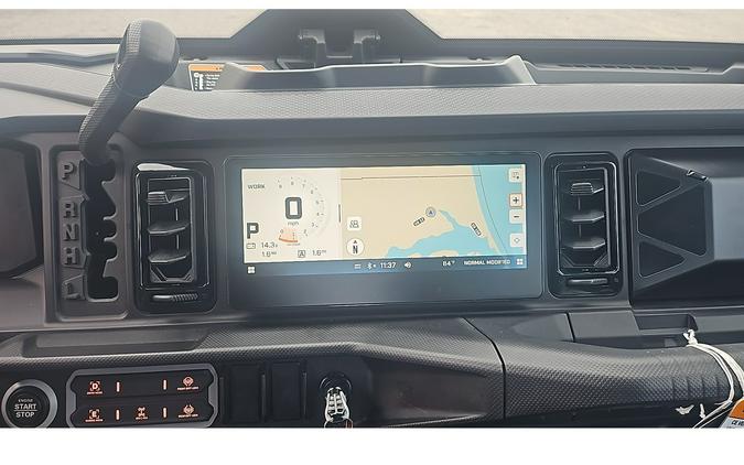 2026 Can-Am DEFENDER MAX XT CAB HD11