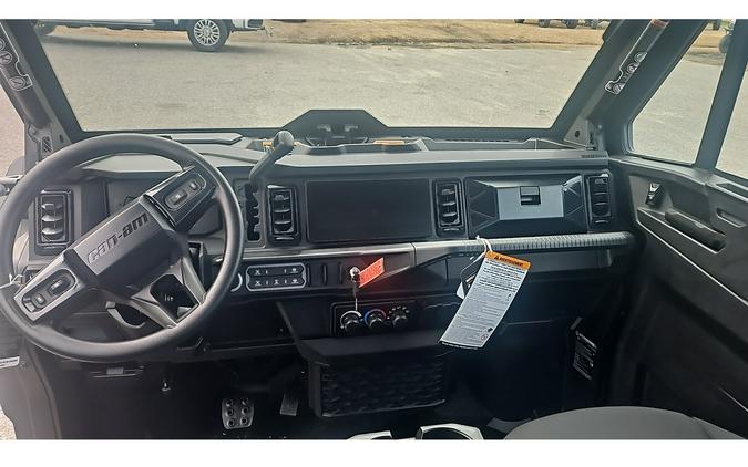 2026 Can-Am DEFENDER MAX XT CAB HD11