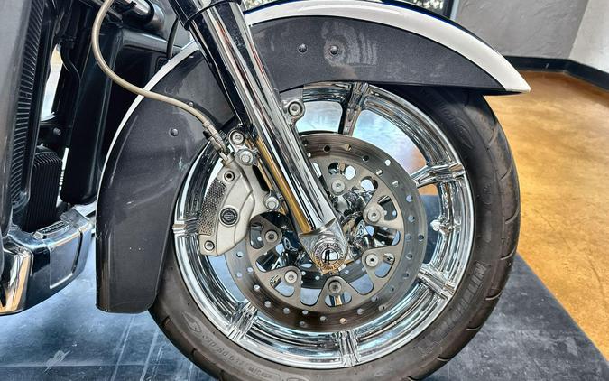 2015 Harley-Davidson® CVO™ Ultra Limited Carbon Dust/Charcoal Slate