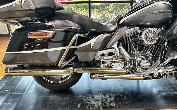 2015 Harley-Davidson® CVO™ Ultra Limited Carbon Dust/Charcoal Slate