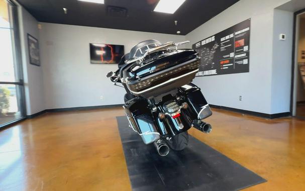 2015 Harley-Davidson® CVO™ Ultra Limited Carbon Dust/Charcoal Slate