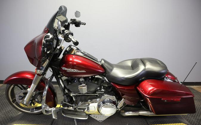 2014 Harley-Davidson Street Glide Special Mysterious Red Sunglo