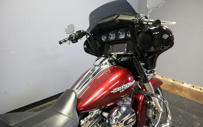2014 Harley-Davidson Street Glide Special Mysterious Red Sunglo