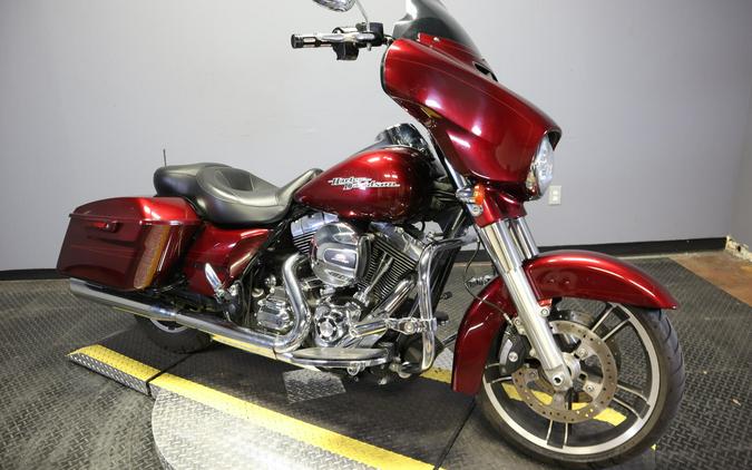 2014 Harley-Davidson Street Glide Special Mysterious Red Sunglo