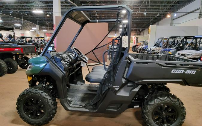 2023 Can-Am™ Defender DPS HD7