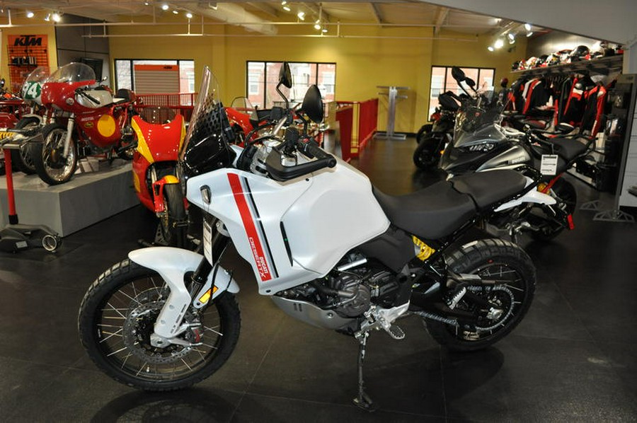 2023 Ducati DesertX Star White Silk