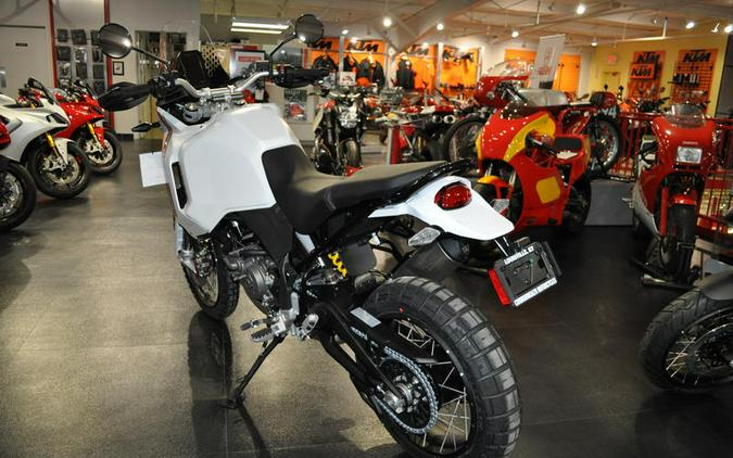 2023 Ducati DesertX Star White Silk