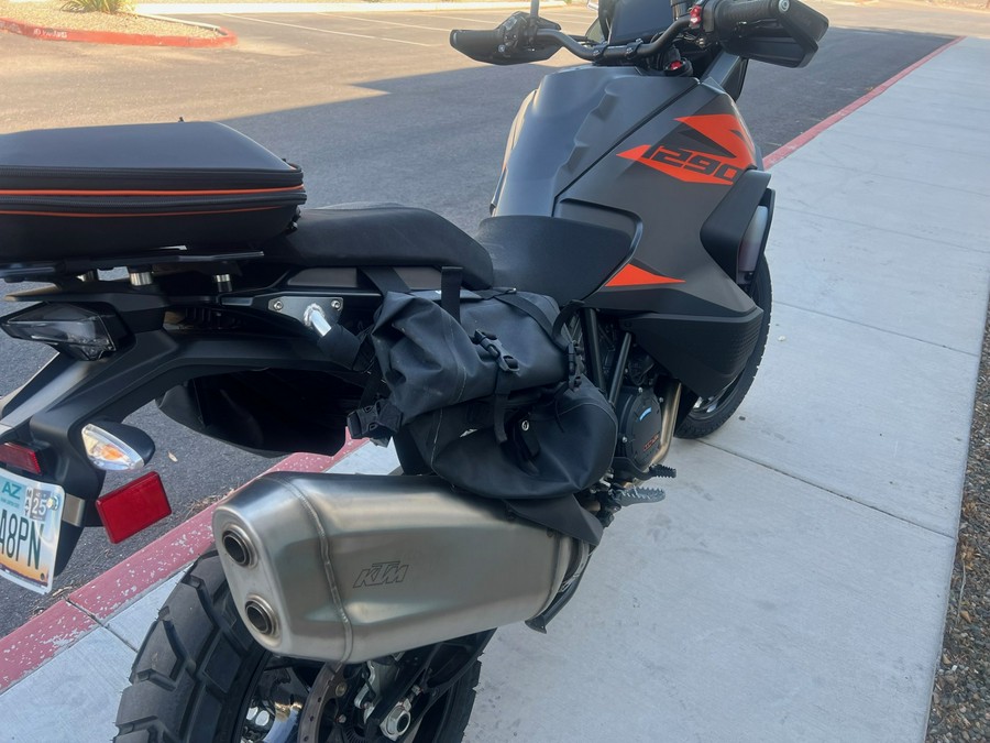 2022 KTM 1290 SUPER ADVENTURE S