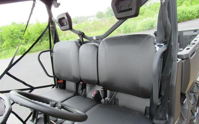 2025 Can-Am® Defender DPS HD9 Stealth Black