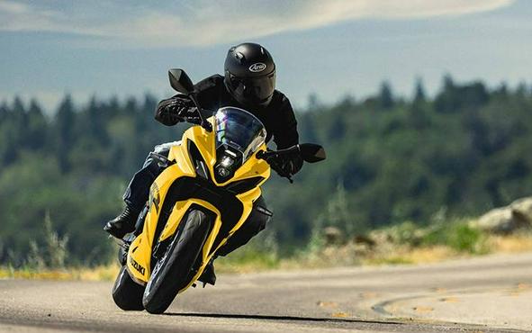 2025 Suzuki GSX-S 8R