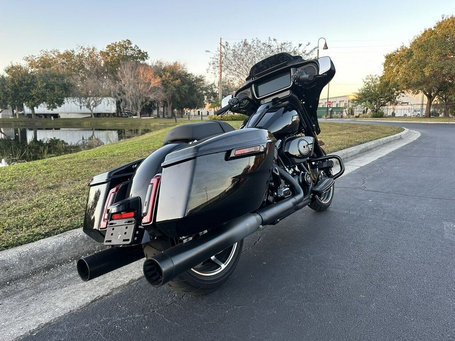 2025 Harley-Davidson Street Glide FLHX