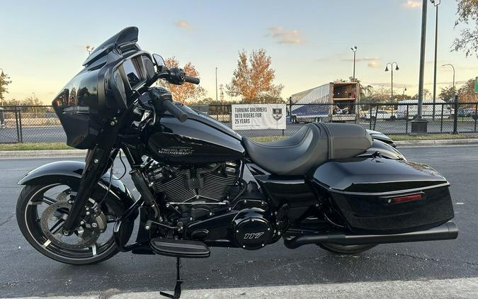 2025 Harley-Davidson Street Glide FLHX