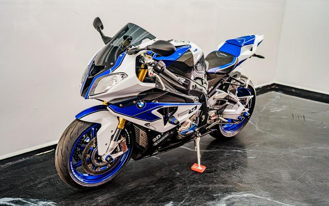 2014 BMW HP4
