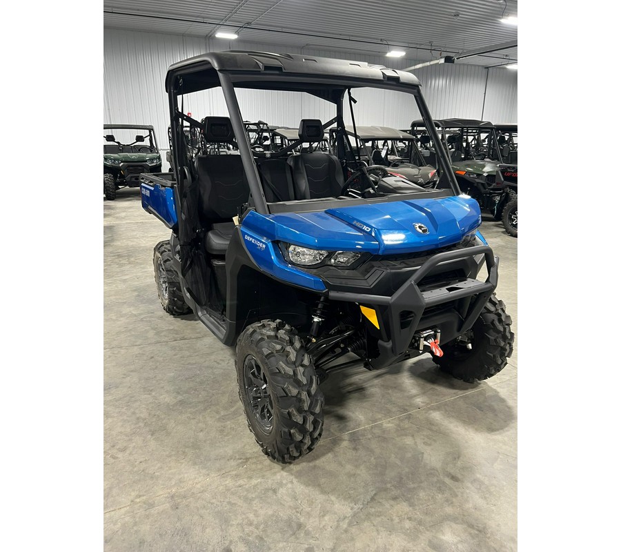 2023 Can-Am Defender XT HD10