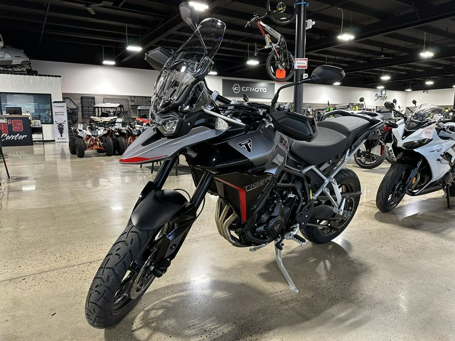 2024 Triumph Tiger 900 GT Graphite / Sapphire Black