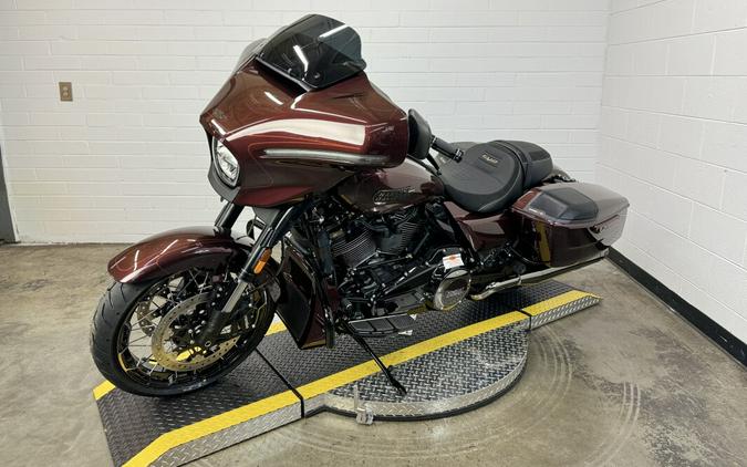 2024 Harley-Davidson CVO™ Street Glide® COPPERHEAD