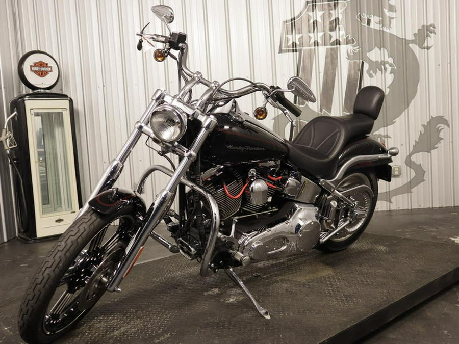 2002 Harley-Davidson® FXSTDI - Softail® Deuce Injection