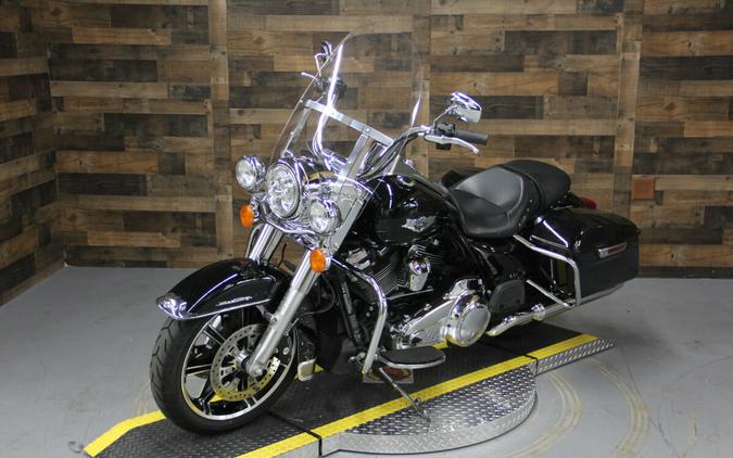 2022 Harley-Davidson Road King Vivid Black