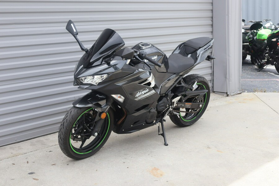 2022 Kawasaki Ninja 400 ABS