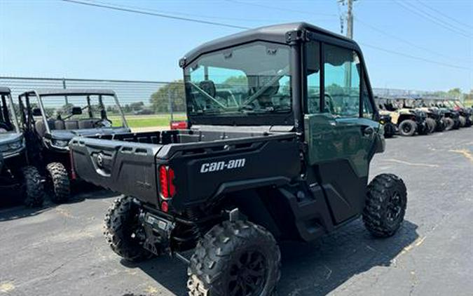 2024 Can-Am Defender DPS CAB