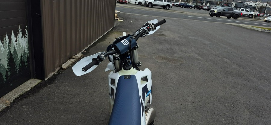 2026 HUSQVARNA TE 300 - 26350