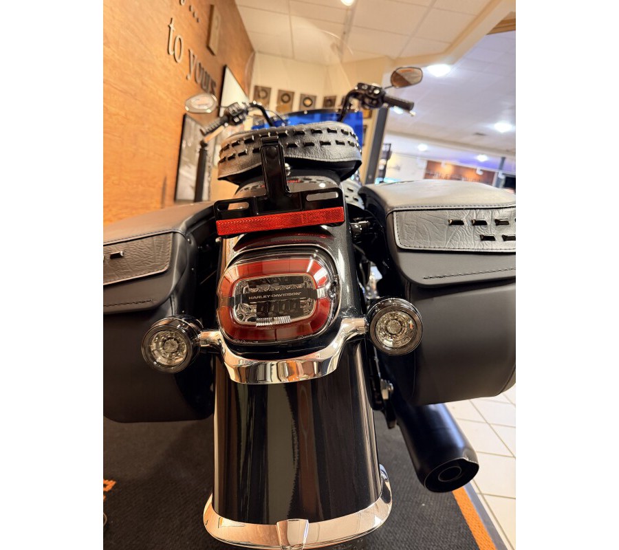 2026 H-D FLHC Softail Heritage Classic 117ci - Enthusiast Edition