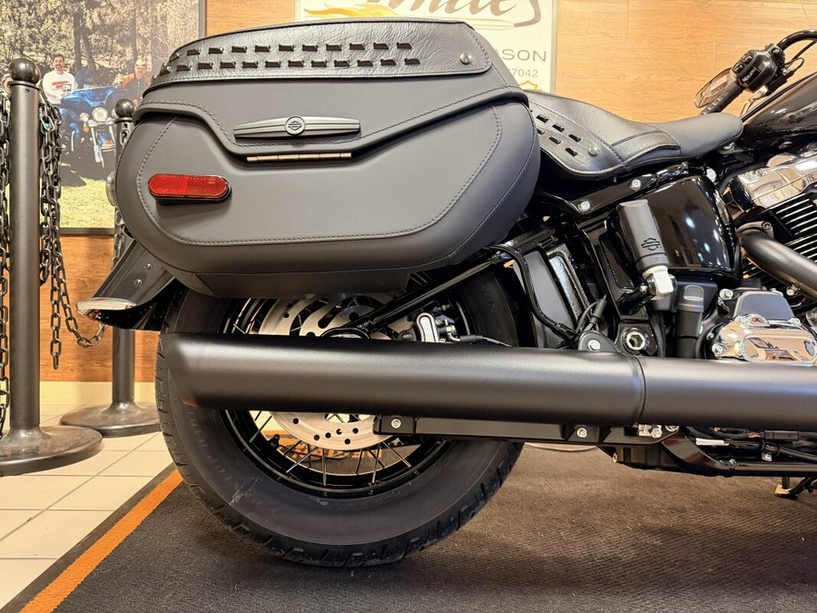 2026 H-D FLHC Softail Heritage Classic 117ci - Enthusiast Edition