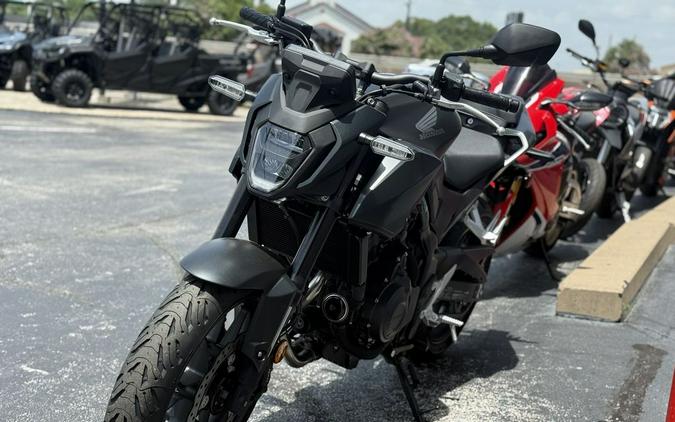 2025 Honda® Cb500F - 100560