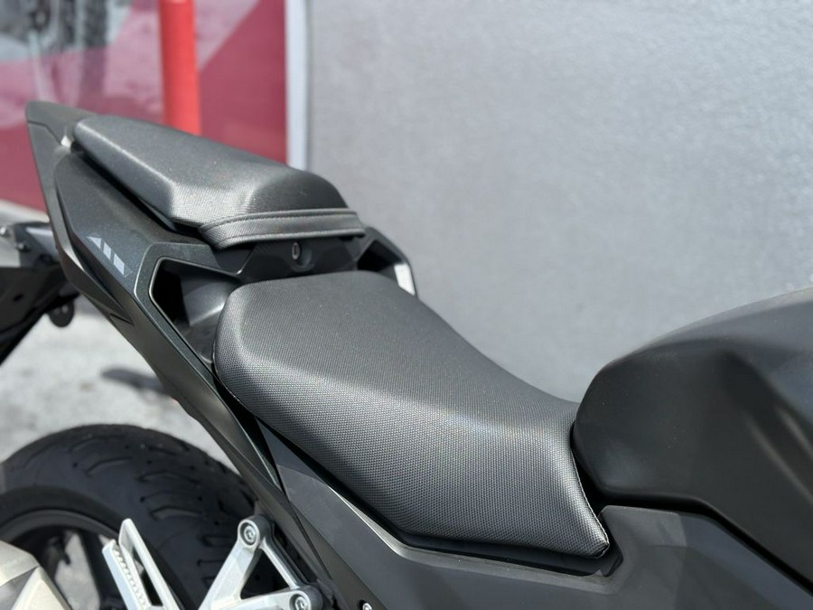 2025 Honda® Cb500F - 100560