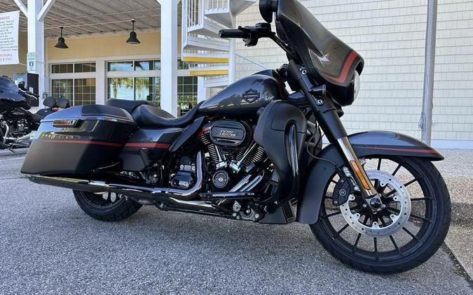 2018 Harley-Davidson® FLHXSE - CVO™ Street Glide®