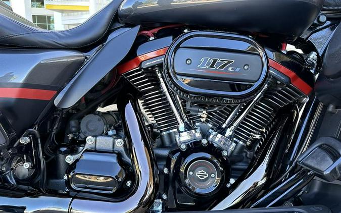 2018 Harley-Davidson® FLHXSE - CVO™ Street Glide®