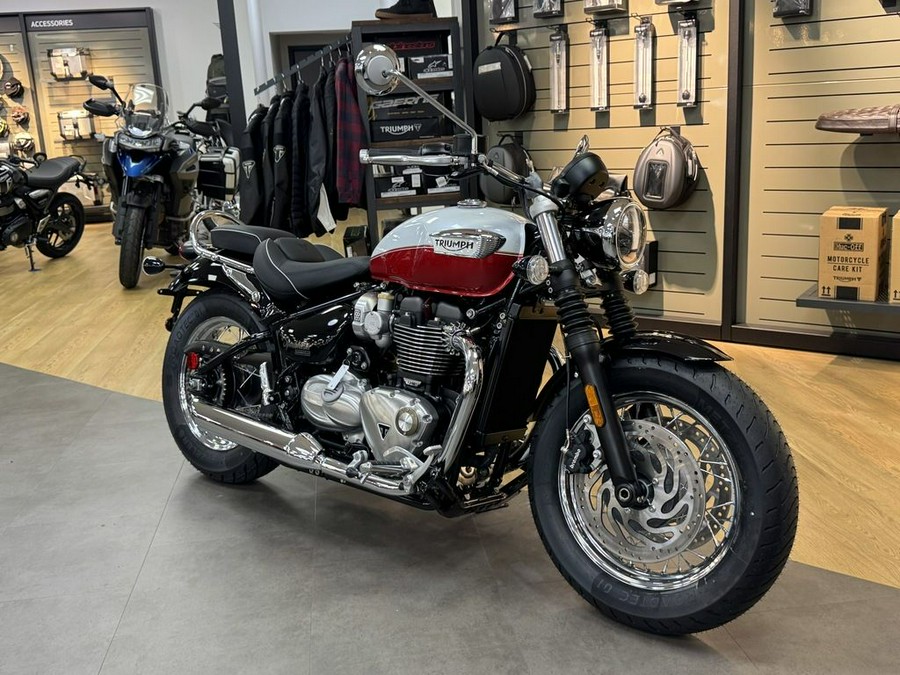 2025 Triumph Bonneville Speedmaster Snowdonia / Cranberry Red