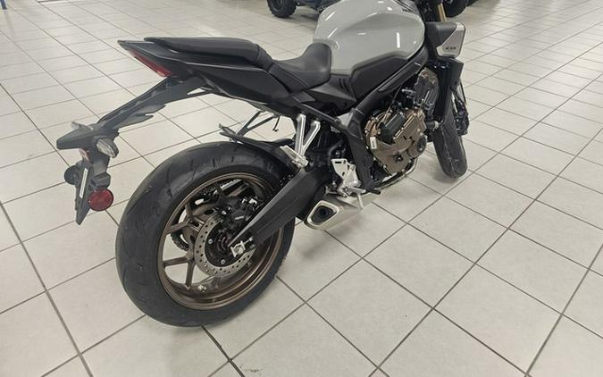 2025 Honda CB650R E-Clutch