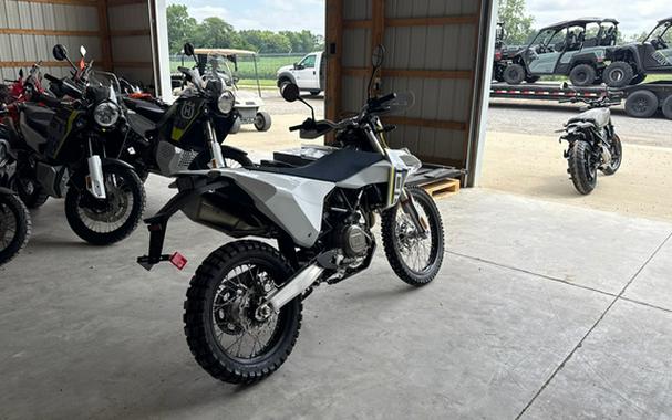2027 Husqvarna Motorcycles 701 ENDURO