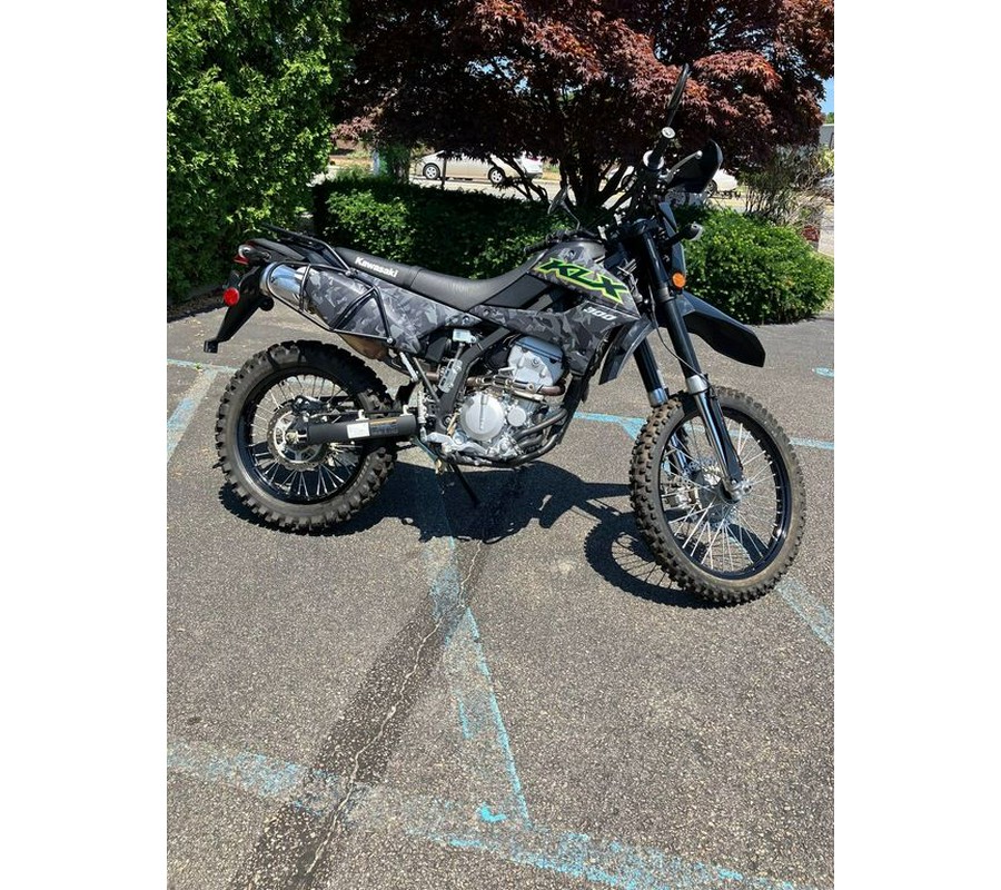 2021 Kawasaki KLX®300 Fragment Camo Gray