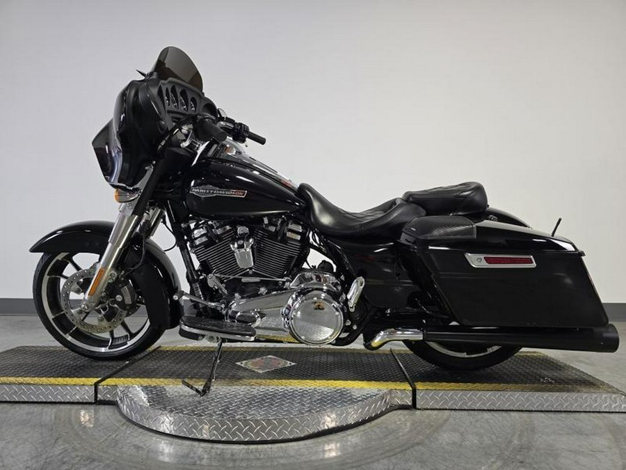 2022 Harley-Davidson® FLHX - Street Glide®