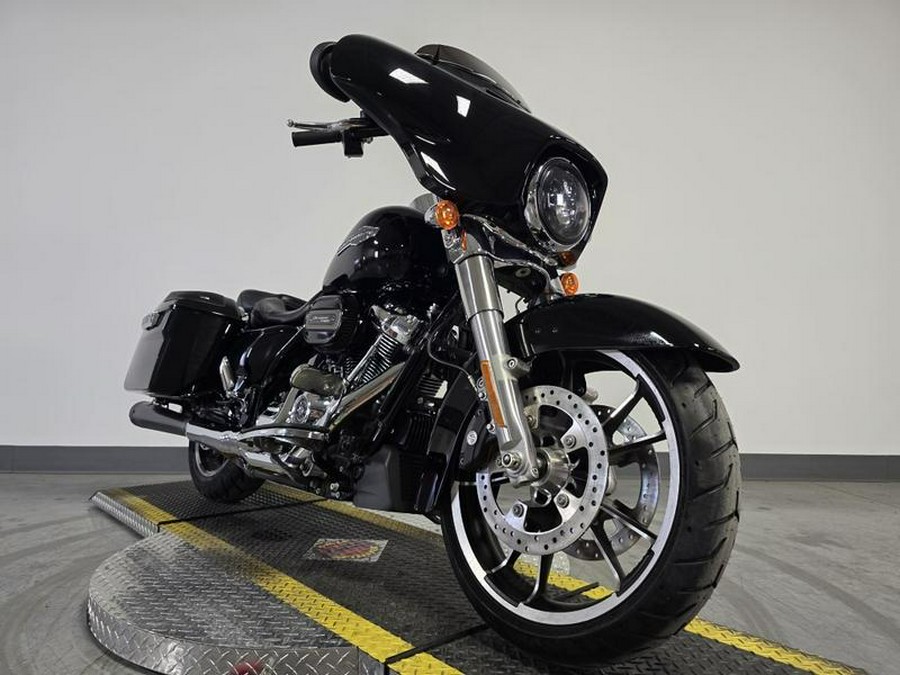 2022 Harley-Davidson® FLHX - Street Glide®