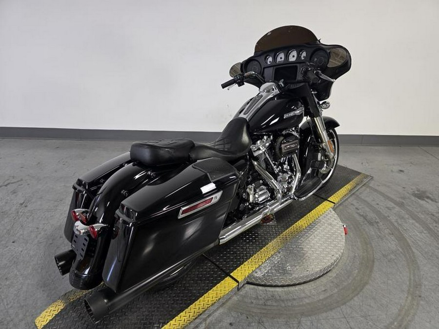2022 Harley-Davidson® FLHX - Street Glide®