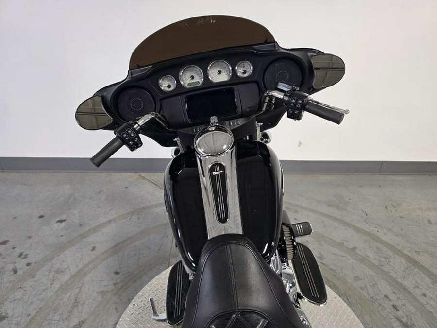 2022 Harley-Davidson® FLHX - Street Glide®