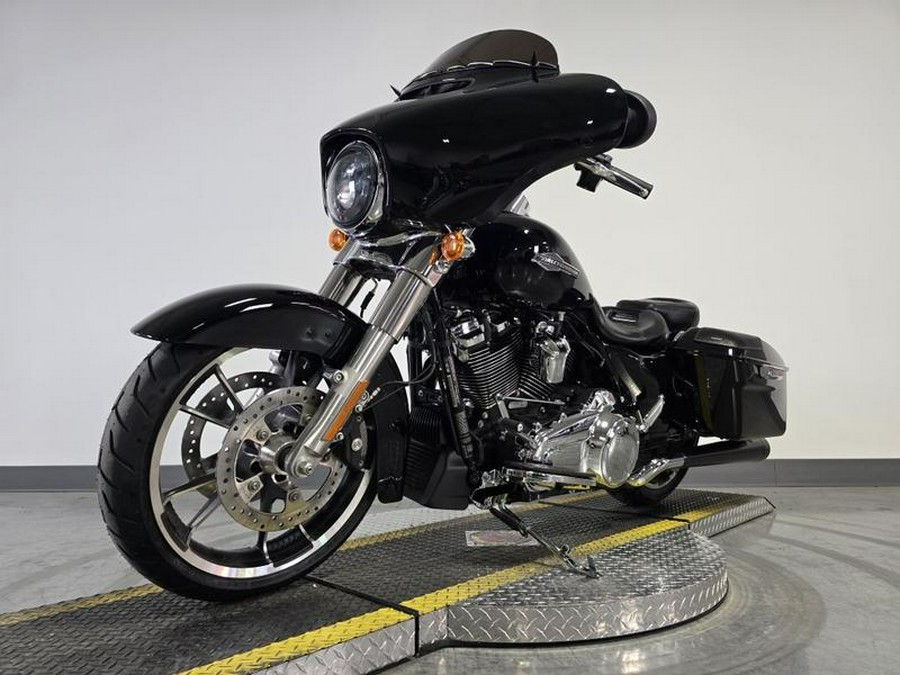 2022 Harley-Davidson® FLHX - Street Glide®