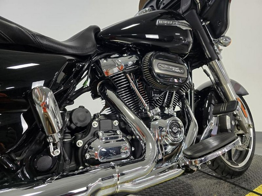 2022 Harley-Davidson® FLHX - Street Glide®