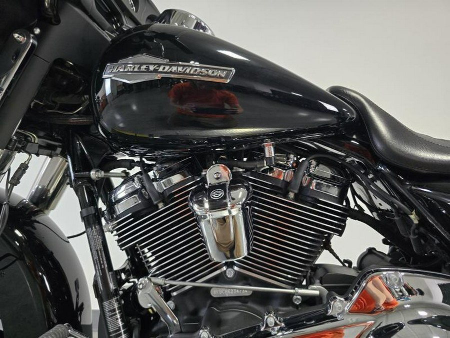 2022 Harley-Davidson® FLHX - Street Glide®