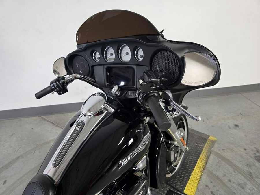 2022 Harley-Davidson® FLHX - Street Glide®